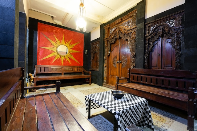 ホテル O アート ゲストハウス シャリア