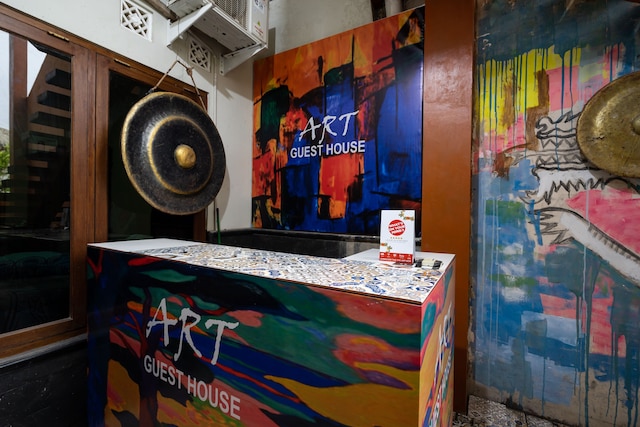 ホテル O アート ゲストハウス シャリア