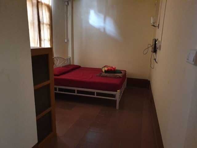 ネイ ラ ゲスト ハウス