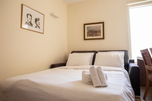 モダン & スタイリッシュ 3 ベッドルーム アパートメン ウィズ バルコニー