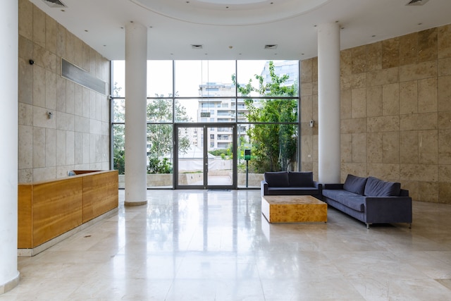 ザ アンバサダー ユニーク ラグジュアリー ホーム