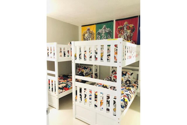 レイク & プール ビュー 1 マイル フロム ユニバーサル