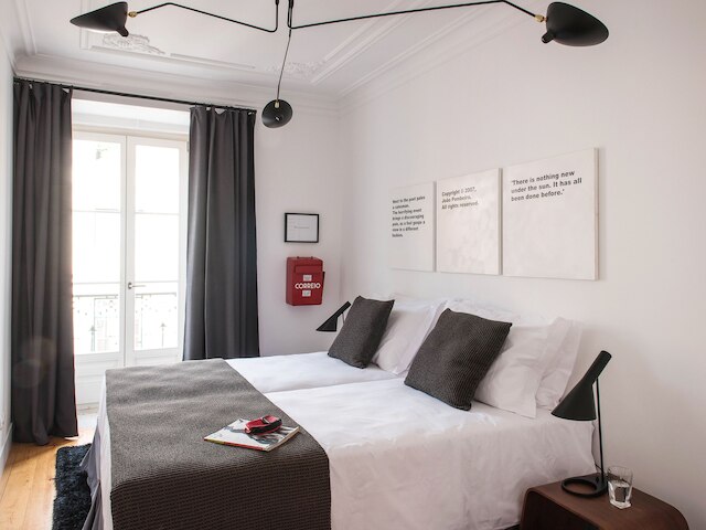 マダレナ オルキデア リビング