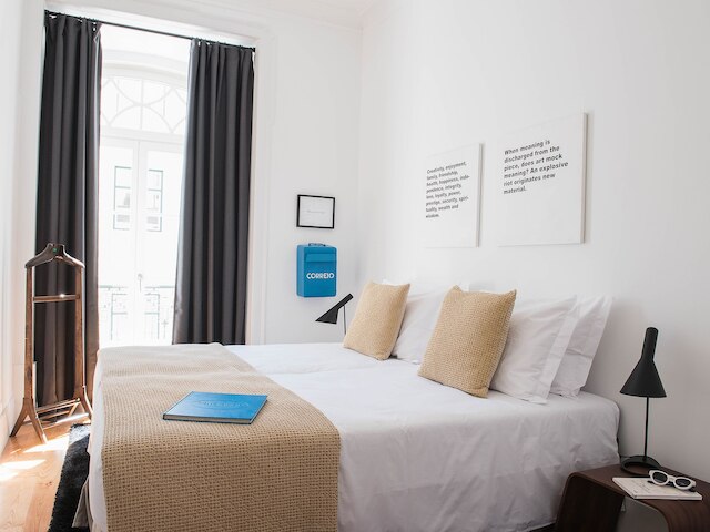 マダレナ オルキデア リビング