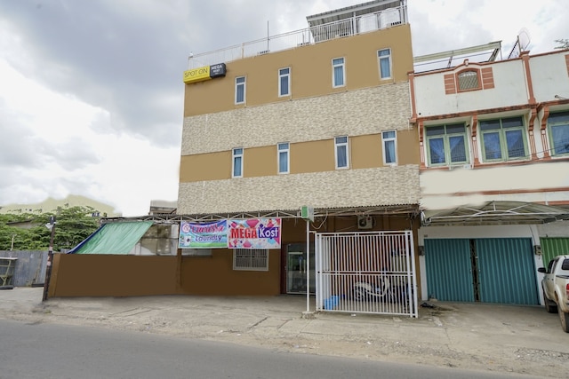 スポット オン 2294 メガ コスト