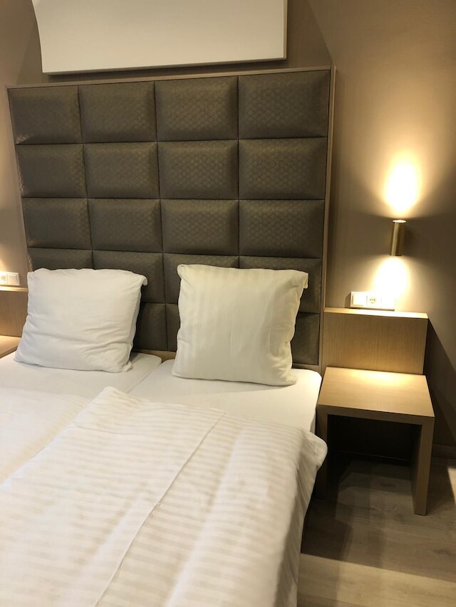 ホテルアテンケルスターバッハエアポート