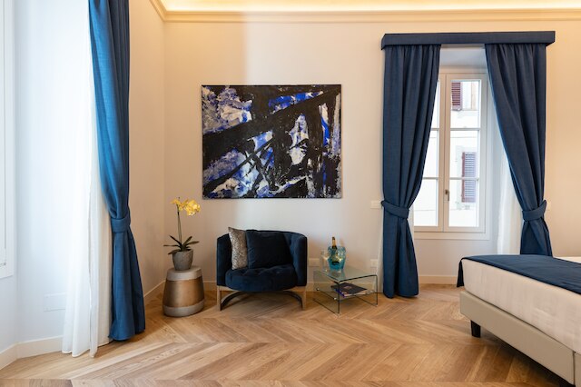 カイロス バイ フローレンス アート アパートメンツ