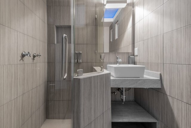 ジーブ ニューリー リノベーテッド コージー パートメン W / テラス アット ラ ローマ