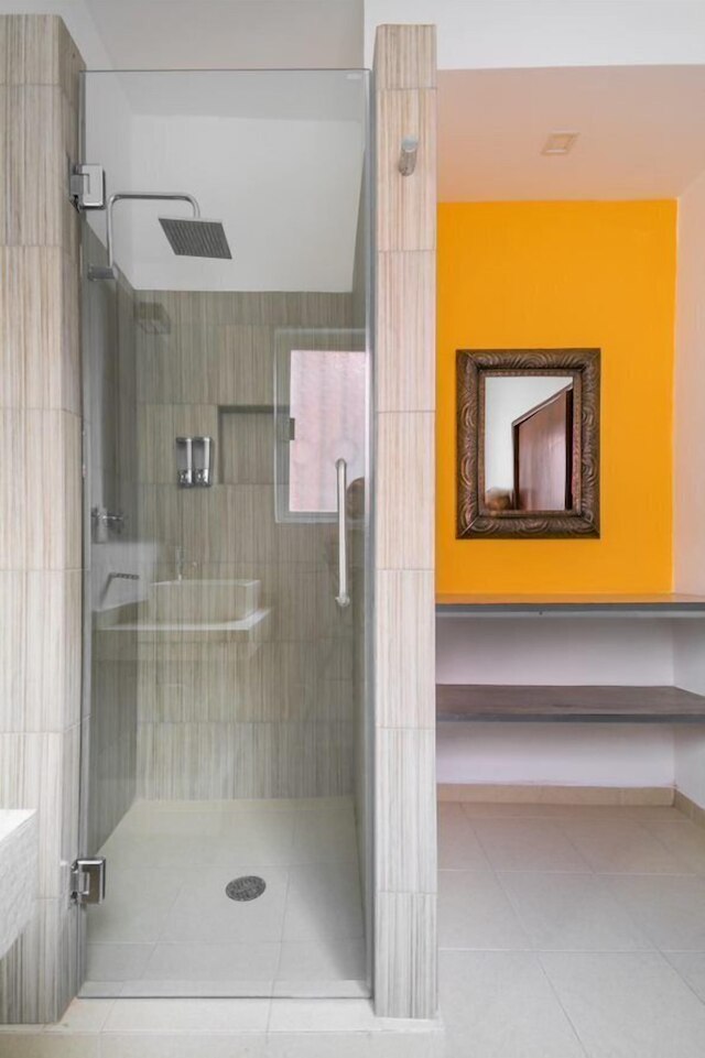 ジーブ コロニア ローマ アット ユア ドアステップ