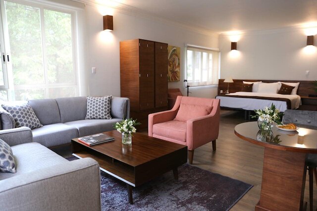 ジーブ デラックス 1 ベッドルーム アパートメント ア@ト レフォルマ