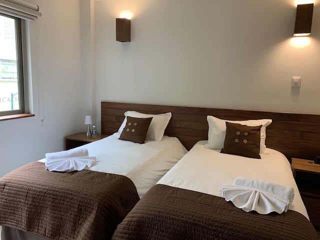 ジーブ アメージングリー ロケート ワン ベッドルーム ロフト