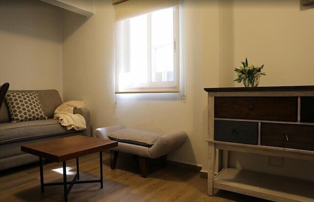 ジーブ アフォーダブル モダン / ラグジュアリー 1 ベッドルーム アパートメント