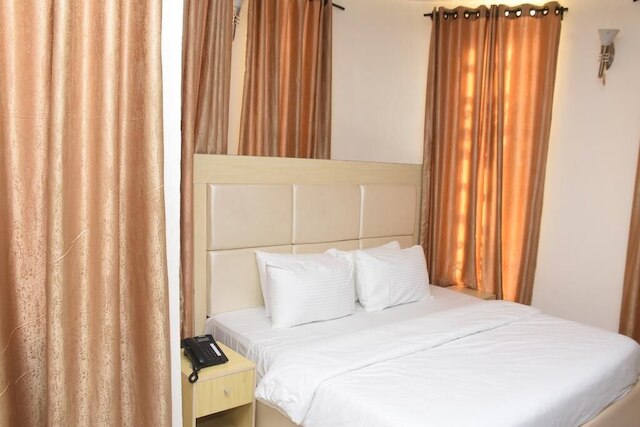 カーライル ホテル