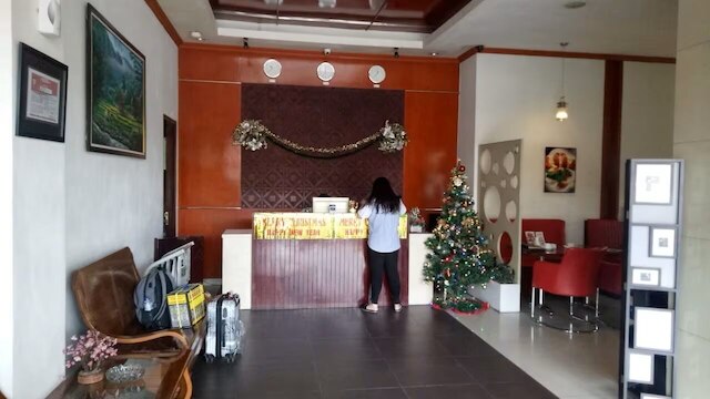 ホテル O ルル ホームステイ