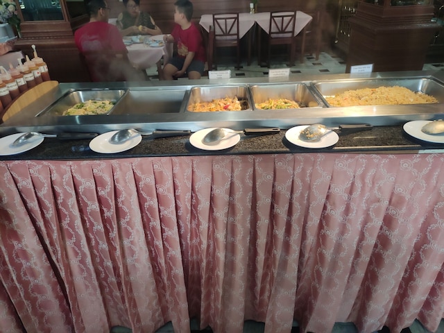 ホテル キングストン イン