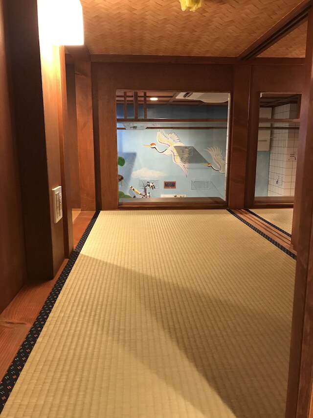ねこ浴場 & ねこ旅籠 保護猫カフェ ネコパプリック大阪