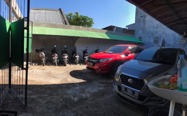 ペンギナパン タマン マカッサル インダー