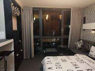 ワン イーストウッド アベニュー