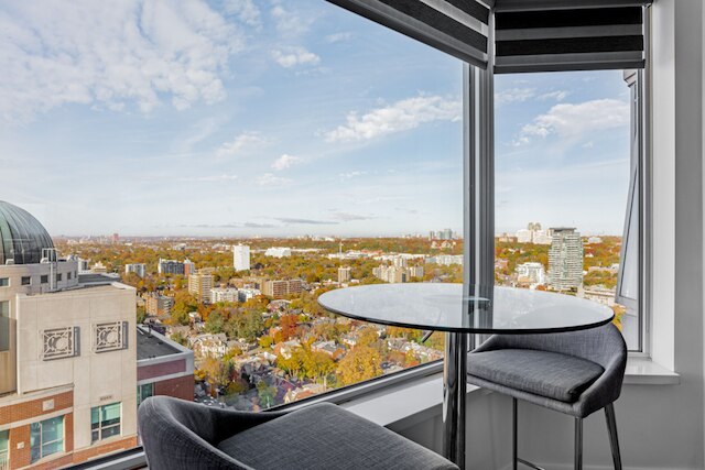 アバロン スイーツ ヨークビル