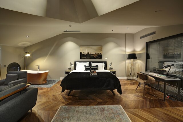 39 カラミス マリーナ ホテル