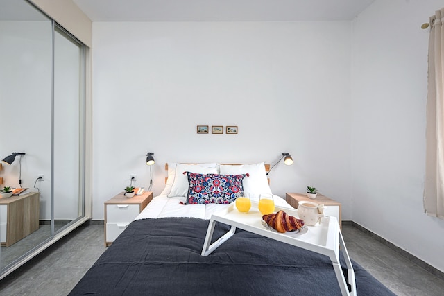 クワイエット ストリート イン ア セントラル ロケーション アパートメント