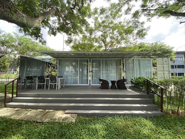 シッピング コンテナ ホテル @ ワン-ノース