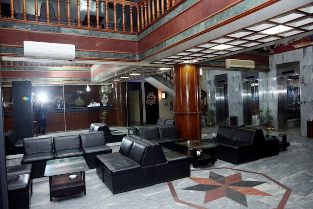 ホテル ロイヤル パレス