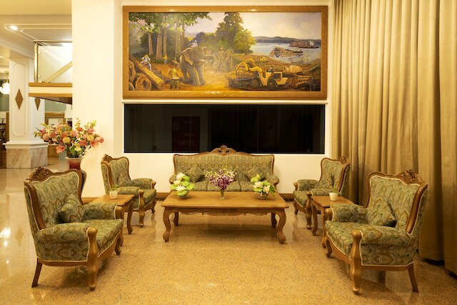 リン ユニティ ウィン ホテル