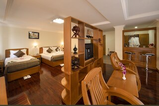 リン ユニティ ウィン ホテル