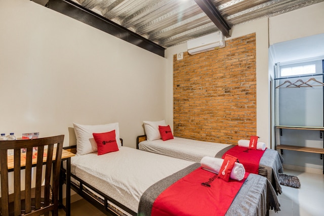 レッドドアーズ シャリア アット ババダン バル ジャカル