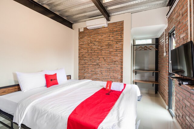 レッドドアーズ シャリア アット ババダン バル ジャカル