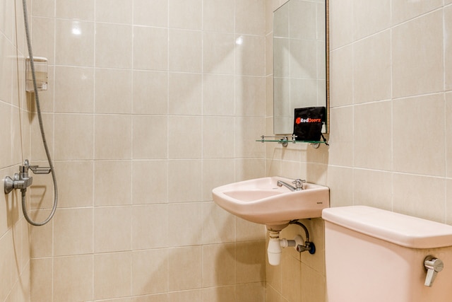 レッドドアーズ ニア ウンタグ スラバヤ