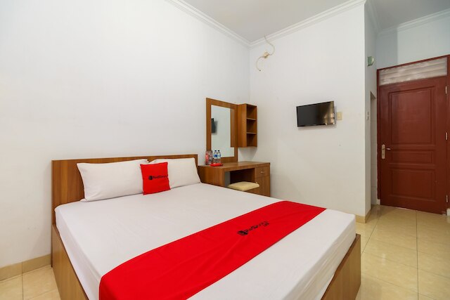 レッドドアーズ シャリア アット ジャラン ドタ マンシュール メダン