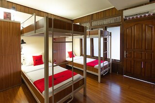 レッドドアーズ ホステル アット ダゴ 2