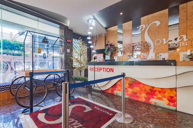 レッドドアーズ プレミアム ニア バンドン ステーション