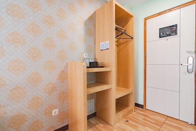 レッドドアーズ プレミアム ニア バンドン ステーション