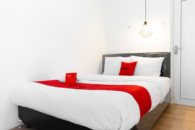 レッドドアーズ ニア サム プー コン 3