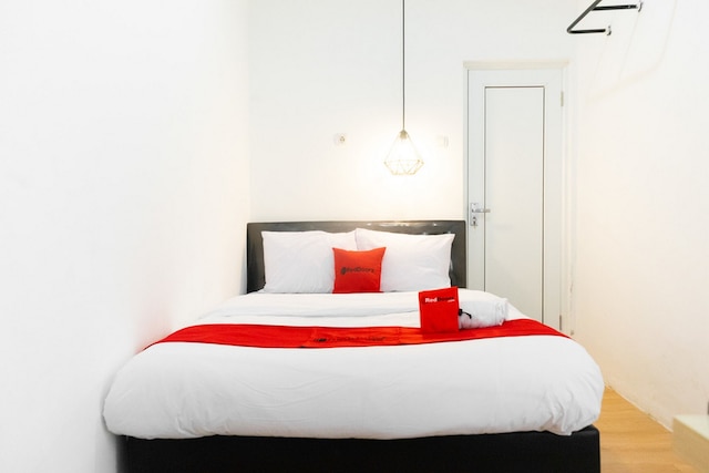 レッドドアーズ ニア サム プー コン 3