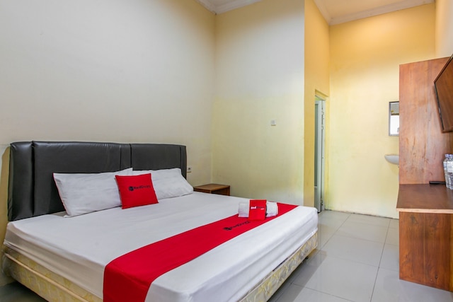 レッドドアーズ ニア プランバナン テンプル