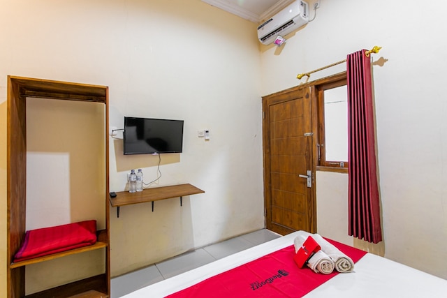 レッドドアーズ ニア プランバナン テンプル