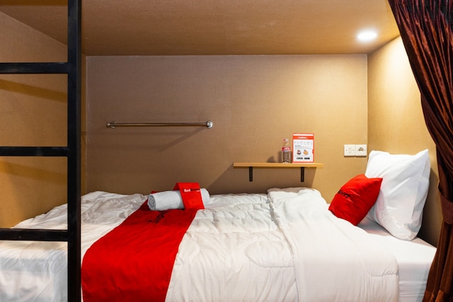 レッドドアーズ ホステル アット ディ パンジャイタン シンパン リマ