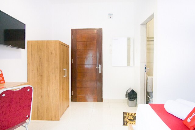 レッドドアーズ アット RS アダム マリク メダン