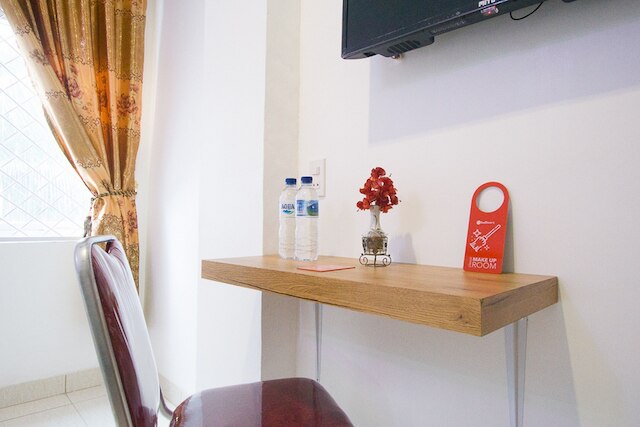 レッドドアーズ アット RS アダム マリク メダン