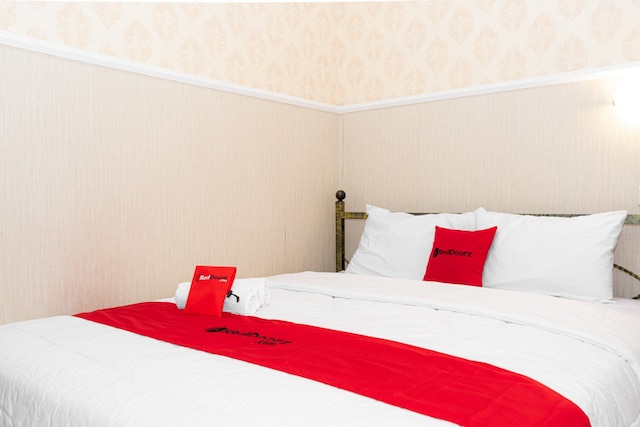 レッドドアーズ ニア ガジャムンクル スマラン