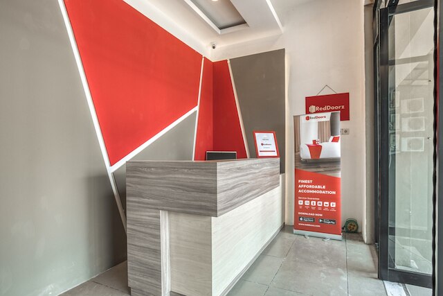 かつてのReddoorz ビヌスアングレック2近く