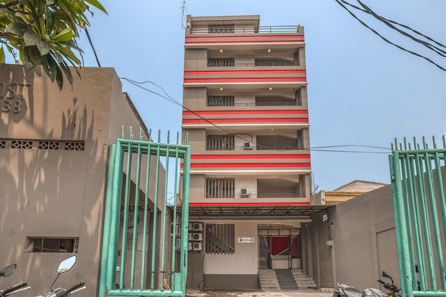 かつてのReddoorz ビヌスアングレック2近く