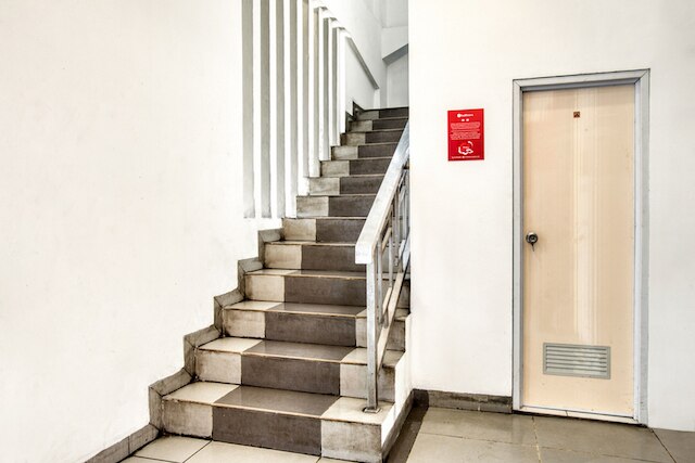 かつてのReddoorz ビヌスアングレック2近く