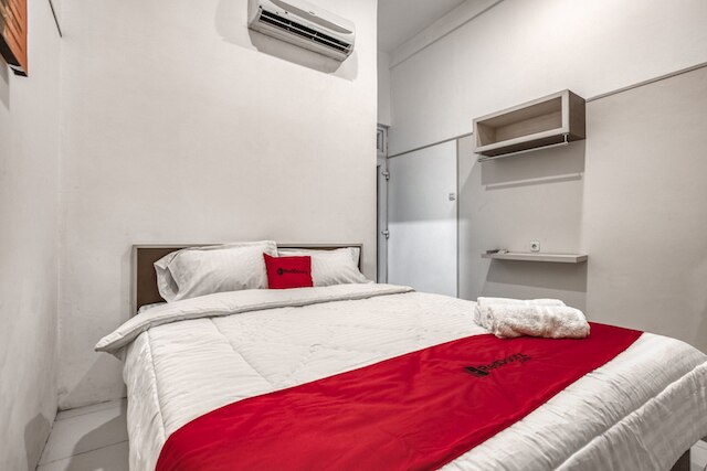 かつてのReddoorz ビヌスアングレック2近く