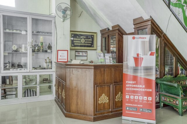 レッドドアーズ シャリア アット ラヤ タジェム マグウォ