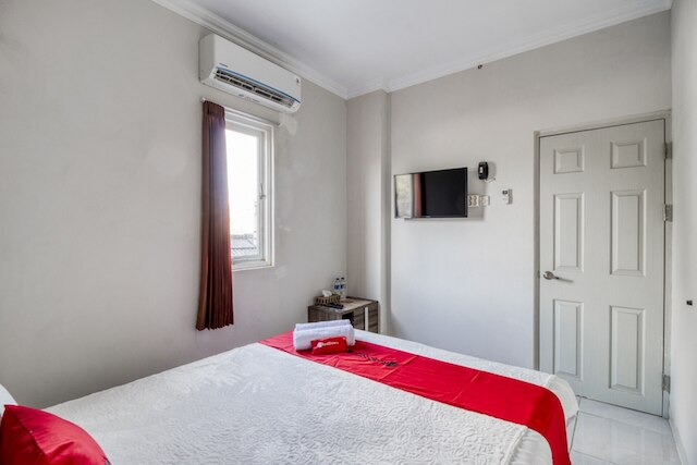 レッドドアーズ ニア コョンドンチャトゥール バス ステーション